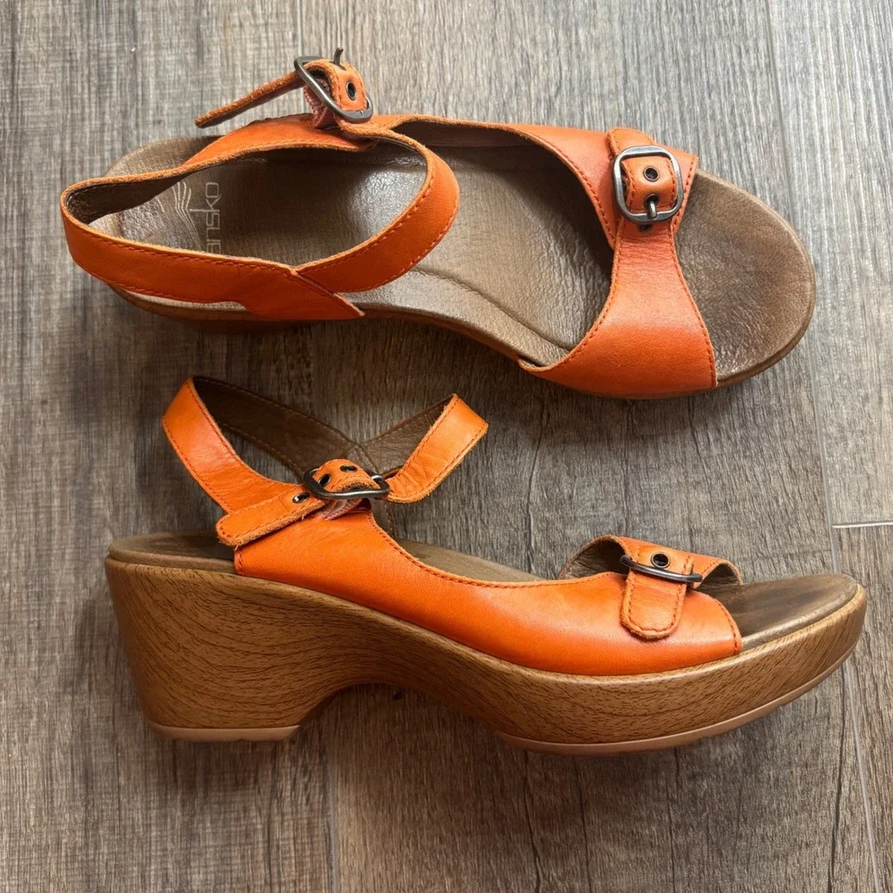 Dansko Orange Leather Wedge Sandals Slingback Buckle Platform Heels Womens 38